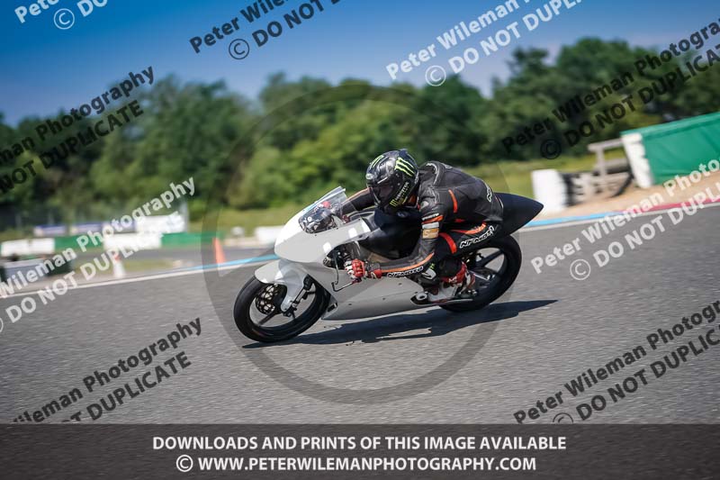 enduro digital images;event digital images;eventdigitalimages;mallory park;mallory park photographs;mallory park trackday;mallory park trackday photographs;no limits trackdays;peter wileman photography;racing digital images;trackday digital images;trackday photos